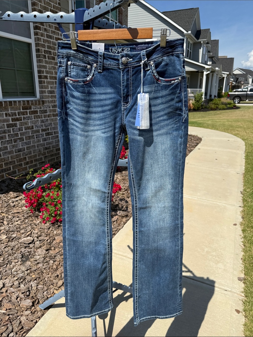 NWT Grace in LA Women's Boot Cut Jeans in Faded Blue Wash